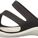 Crocs Swiftwater Sandal W Kadın Terlik Black/White 39-40