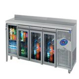 Csa Karacasan (304 Çelik) 632 Lt 235 Cm Üç Kapılı Tezgah Tipi Et Balık Dolabı Dolabı Teşhir