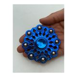 CUFFCUFFTOYS metal stres çarkı metal renklerde uzun dönen 9x9 cm MODEL: DELİKLİ KAR TANESİ