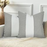 CURRAMET Çiftlik Evi Yastık Kılıfları 20 x 20, Boho Modern Aksan Kare Kırlent Kılıfı 2'li Set, Siyah Beyaz Çizgili Yama İşi Keten Dekoratif Yastık Kılıfları Kanepe Sandalye Yatak Odası için Yastık