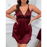 Curvy Vibes Bordo Yakası Dantelli Saten Yanları Yırtmaçlı Büyük Beden Gecelik (2XL/3XL)