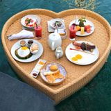 CZCZC Yüzer Tepsi Yüzer Tepsi Rattan Yüzer Servis Tepsileri Masa Bar Yüzme Havuzu Yetişkinler için Havuz Servis İçecekler, Brunch, Suda Yiyecek 83,8 x 81,2 x 15,2 cm