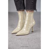 Dabab Shoes Carmen Kadın Bej Kroko Rugan Sivri Burun Fermuarlı Sıcak Astarlı 7 cm Ince Topuklu Bot Bootie