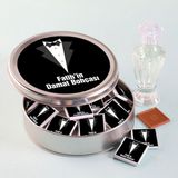 Damat Bohçası 50 Madlen Çikolata (Düz Metal Yuvarlak Kutu) Kolonya Hediyeli