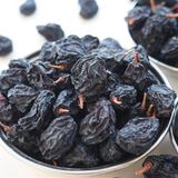Darende Kayısı Dünyası Karaman Üzümü Siyah Çekirdekli Kuru Üzüm 1 Kg – Doğal