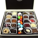 Dark Brown 500 gr Chocolates Confections Özel Hediyelik Serisi Kutuda Karışık Spesiyel Drajeli Çikolata