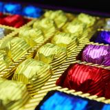 Dark Brown Chocolates & Confections 42 Adet Fındık Parçacıklı Sargılı Sütlü Çikolata