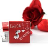Dark Brown Chocolates & Confections 48 Adet EŞŞEK GİBİ SEVİYORUM Yazılı Madlen Çikolata