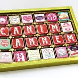 Dark Brown Chocolates & Confections 72 Adet Canım Annem Yazılı Özel Kutuda Madlen Çikolata