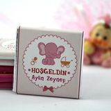 Dark Brown Hoşgeldin Kız Bebek Çikolatası Isim Yazılabilen Hediye Çikolata KBK15 150 Adet