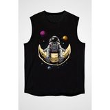 Darkhane Ayda Oturan Astronot Siyah Unisex Kolsuz Tişört Kesik Kol T-Shirt - 001-Siyah