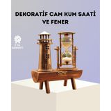 Datatek Dekoratif Ahşap Kum Saati ve Deniz Feneri Figürlü Masa Süsü – Şık ve Fonksiyonel Tasarım
