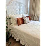 Decamor Home Çift Kişilik Nakış ve Fırfırlı Detaylı Ekru Yatak Örtüsü - 240 x 260 cm