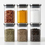 Deconox 6 lı Cam Baharat Kavanozu Seti, 250 ml Kare Saklama Kabı, Contalı Metal Görünümlü Kapak, Şeffaf Kuru Gıda Düzenleyici, 6 × 6 × 11 cm