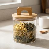 Deconox Bambu Kapaklı Yuvarlak Borosilikat Cam Kavanoz 550 ml, 10 cm Çap × 10 cm Yükseklik, Contalı Tutma Kulplu Şeffaf Erzak Kabı, Kahve Çay Baharat Kuruyemiş Bakliyat ve Kuru Gıda Saklama Kabı