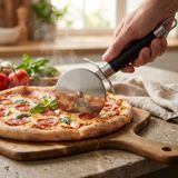 Deconox Büyük Boy Siyah Hamur Pizza Kesme Ruleti, Paslanmaz Çelik Diskli Pizza Dilimleyici, Ergonomik Saplı Hamur Börek Pasta Lavaş Kesme Aparatı, Askı Delikli Mutfak Kesici