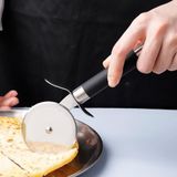 Deconox Paslanmaz Çelik Ahşap Saplı Pizza Dilimleyici, Yuvarlak Pizza Kesici Bıçak, Hamur ve Waffle Kesici, Ergonomik Tasarım