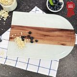 Decorita Kanallı Cam Kesme Tahtası - Cam Kesme Tablası | Şerit Ahşap Görünüm - Kenarı Oval | 25cm x 35cm | Patentli Ürün