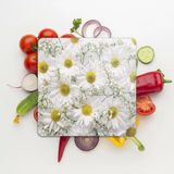 Decovetro Cam Kesme Tahtası Kare Papatya Desenli 30x30 Cm