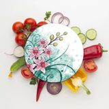 Decovetro Cam Kesme Tahtası Yuvarlak Sarmaşık Çiçek Desenli 30x30 Cm