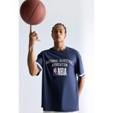 DeFacto %100 Pamuk NBA Wordmark Oversize Geniş Kalıp Bisiklet Yaka Kısa Kollu Tişört E3011AX25AU