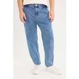 DeFacto %100 Pamuk Relaxed Slouchy Fit Rahat Kesim Düz Paça Jean Yıkamalı Pantolon E5387ax25sp