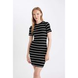 DeFacto Bodycon Vücudu Saran Bisiklet Yaka Çizgili Fitilli Kaşkorse Kısa Kollu Mini Elbise D5987AXNS - Siyah-BK81 - XS