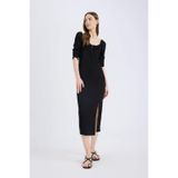 DeFacto Bodycon Vücudu Saran Kare Yaka Yırtmaçlı Basic Düz Bürümcük Yarım Kol Siyah Midi Elbise E0885AX25SPBK81