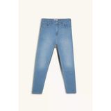 Defacto D7946 Mavi Lina Comfort Mom Normal Bel Düz Paça Jean Kar Yıkamalı Pantolon