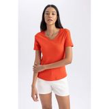 DeFacto Kadın Kırmızı Slim Fit Dar Kesim V Yaka Düz Basic %100 Pamuk Kısa Kollu Tişört B0647AXNS - Kırmızı-RD56