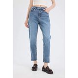 DeFacto Lina Comfort Mom Normal Bel Düz Paça Jean Kar Yıkamalı Pantolon D7943AX25SP