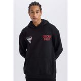 DeFacto NBA Chicago Bulls Boxy Fit Kapüşonlu Sırt Baskıllı Kalın Sweatshirt D6574AX25SP