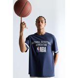 DeFacto NBA Wordmark Oversize Geniş Kalıp Bisiklet Yaka Kısa Kollu Tişört, XS, E3011AX25AU, Lacivert-NV94, Erkek