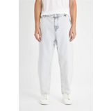 Defacto Relaxed Slouchy Fit Havuç Kalıp Normal Bel Daralan Paça Jean Pantolon B8321ax24aunm63
