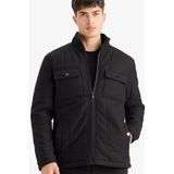 DeFacto Siyah-BK27 Erkek Slim Fit Dar Kesim Dik Yaka Astarlı Fermuarlı Cepli Kışlık Şişme Penye Mont