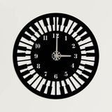 DEKADRON Metal Duvar Saati, Müzik Saati, Metal Duvar Sanatı, Metal Duvar Dekoru, Müzik Duvar Sanatı, Piyano Sanatı, Müzik Hediyesi, Müzisyen Piyanist İşareti (38 cm G x 38 cm Y)