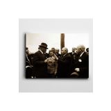 Dekolata Atatürk Dinlerken 40x60 cm Kanvas Tablo