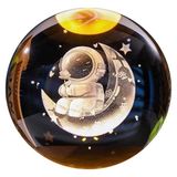 Dekoratif Ay Üstünde Astronot Tasarımlı Plastik Altlıklı Cam Küre - Çok Renkli - Orjinal