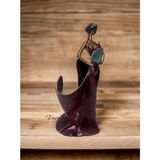 Dekoratif Bordo Şaraplık Kız Heykel Biblo, 38X17CM, El Boyalı Polyester Figür - Çok Renkli