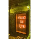 dekoraven Yalnız İyi İçtik Neon Led Bar Kafe Neon Tabela Dekoratif Aydınlatma Turuncu 50x35 cm, iyirav