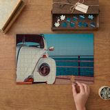 Deniz Kenarında Nostaljik Araba Tasarımı 240 Parça Ahşap Puzzle Ahşap Kutuda MP01439