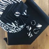 Desenizmir Amerikan Servis Zebra Desen Takım 6 Supla, 6 Kumaş Peçete, 6 Peçete Halkası ve Runner Örtü Kombin 6 - 40 x 140 cm - Renkli