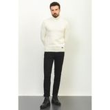 Desenli Ekru Rengi Slim Fit Tam Balıkçı Yaka Yün Erkek Kazak