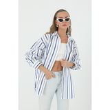 Deseo Boutique Kadın Ekru-Lacivert Renk Boyuna Çizgili Cepli Şık Uzun Kollu Gömlek - S - M