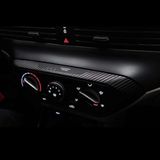 Design Hyundai Bayon ile Uyumlu Iç Trim Folyo Kaplama Set Ayna Katlama Butonlu, Mat Karbon Siyah - Standart