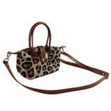 Design Studio Kadın Leopar Desenli Mini El Çantası – Su İtici Polyester Kumaş, Suni Deri Detaylı, Mıknatıslı Toka ve Çıkarılabilir Omuz Askılı Günlük Kol Çantası (30x12 cm)
