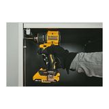 Dewalt DCD803NT 18V Kömürsüz Çok Başlıklı Matkap Multiset ( Aküsüz ) Taşıma Çantası ile Ergonomik Tasarım