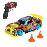 Dickie, 201104007, 2, 4 Ghz, Drift İşlevi, 4Wd, Şasi Lambalı, 2 Koni, Usb Şarjlı ile 60 Dakika Dolum ve Sürüş 20 Dakika, 10 Km/Saat'e Varan Hız, 1:24, 22 cm