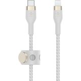 Die Grup Belkin Boostcharge Pro Flex Örgülü Usb-C/lightning Kablosu, 1 M, Mfı Sertifikalı, 20 W, Hızlı Şarj Için, Pd Power Delivery Ile, iPhone 14/14 Plus, 13, 12, Pro, Max, Mini Gibi Cihazlar Için, Beyaz