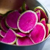 Diğer Doğal İçi Kırmızı Dışı Beyaz Sulu Watermelon Turp Fidesi (5 adet)